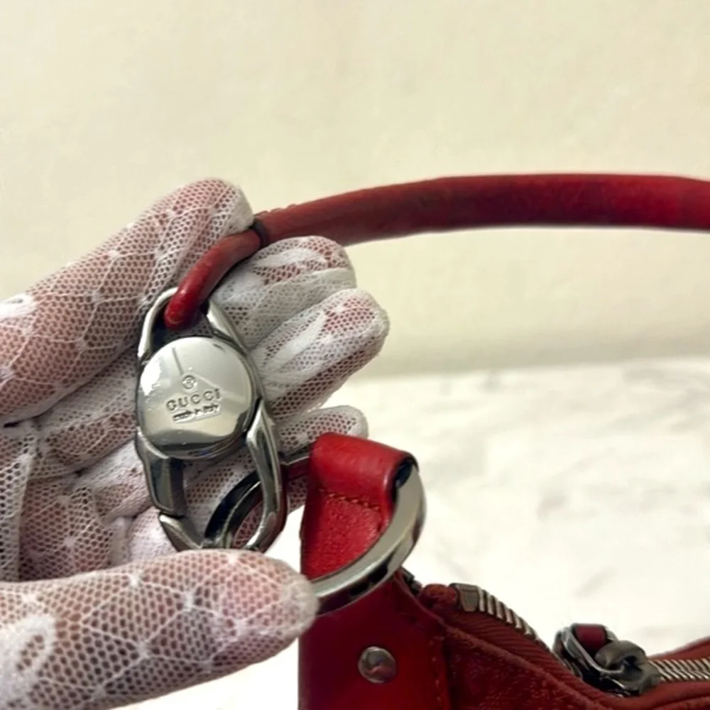 Gucci Red Shoulder Bag - Picture 6 of 16